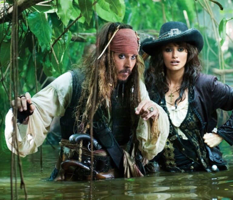 Pirates of the Caribbean The Curse of the Black Pearl8